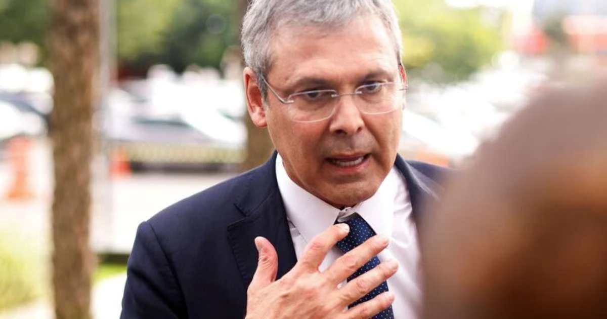 Líder do PT na Câmara chama de 'bullying contra STF' articulação por anistia a envolvidos em 8 de janeiro