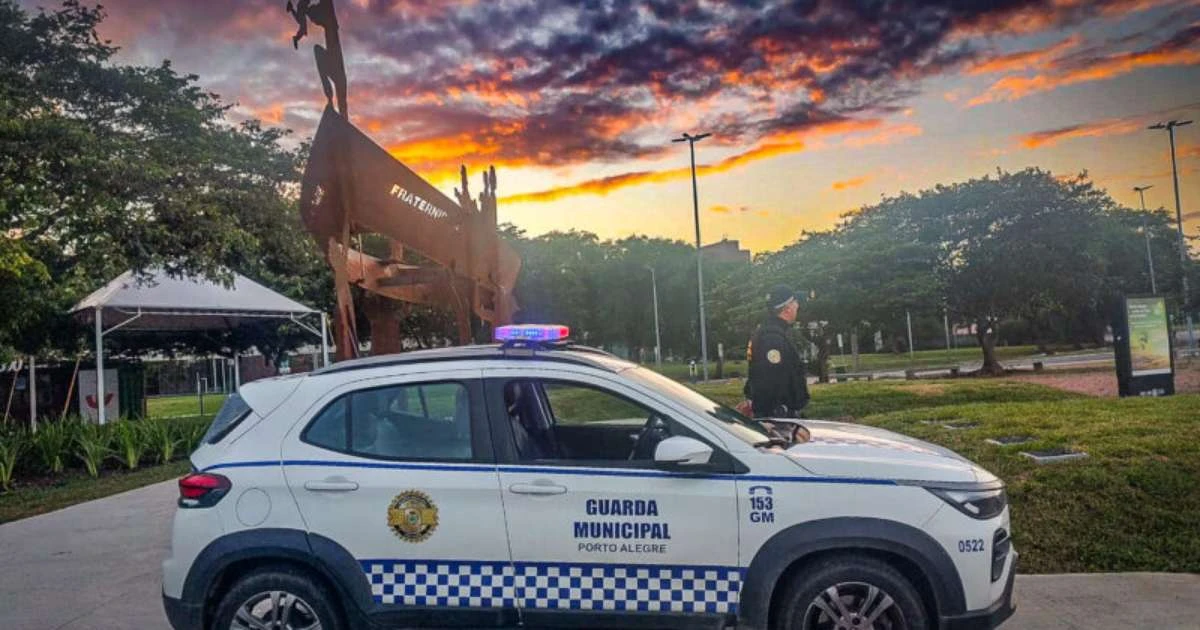 SOS por mensagem: Homem surdo aciona Guarda Municipal pelo WhatsApp e mobiliza operação em Porto Alegre