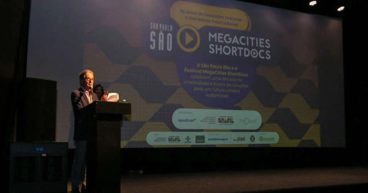 Dupla comemoração exibiu melhores curtas de festival global