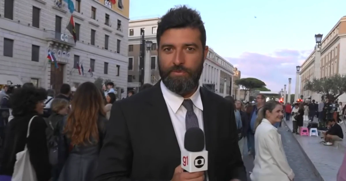 Repórter da Globo leva 'patada' de italiano ao perguntar sobre eleição do papa