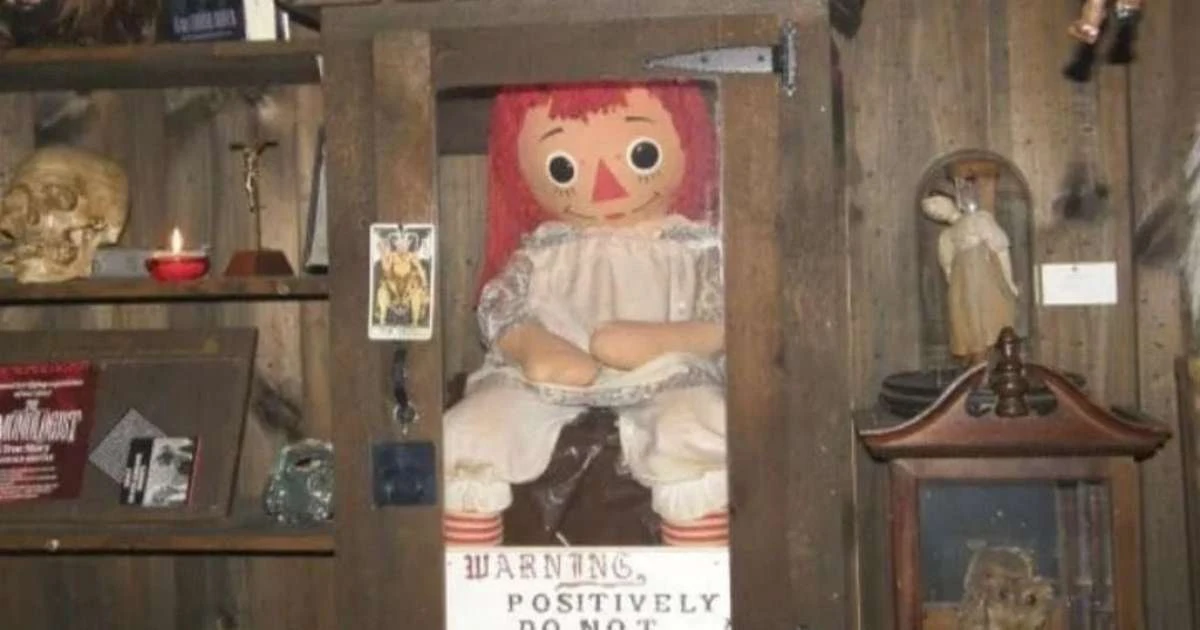 Annabelle queimada em incêndio não era a original mas foi usada nos filmes