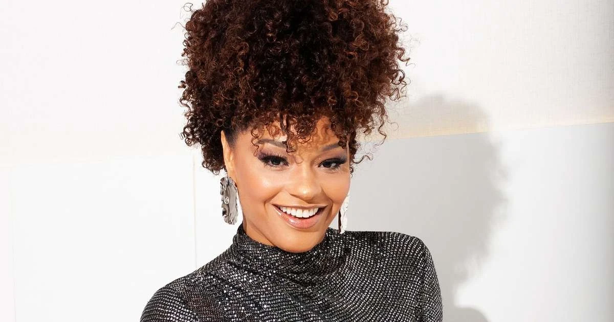 Juliana Alves chega aos 43 anos; antes de BBB, atriz foi dançarina de programa da Globo
