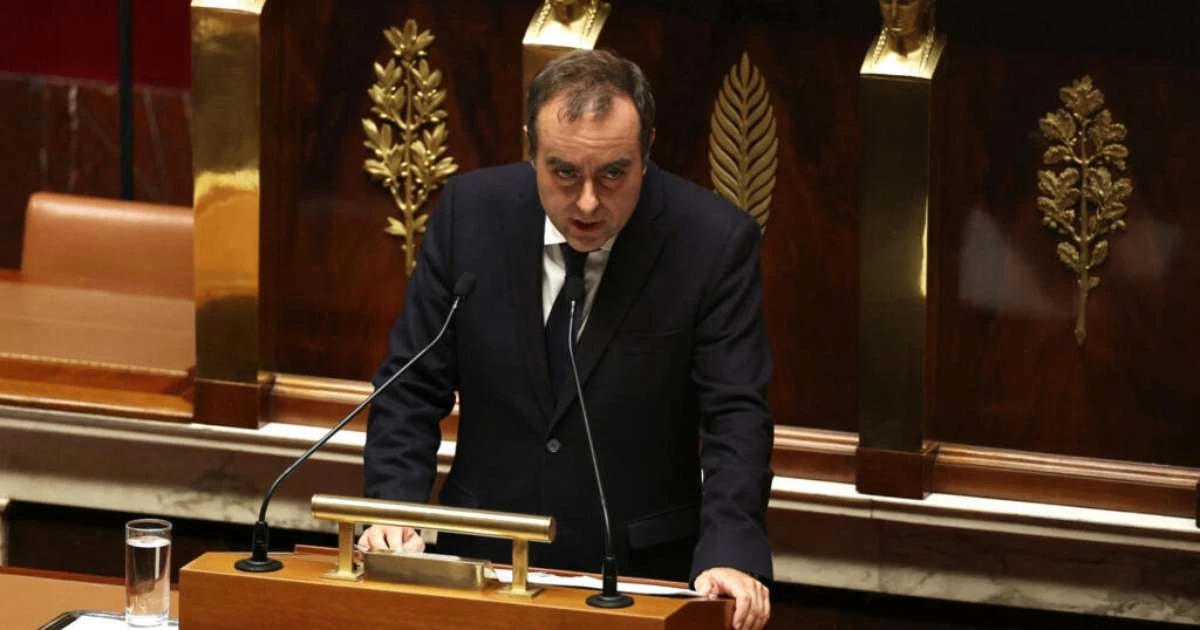 França: primeiro-ministro propõe suspensão da reforma da Previdência para conter crise política