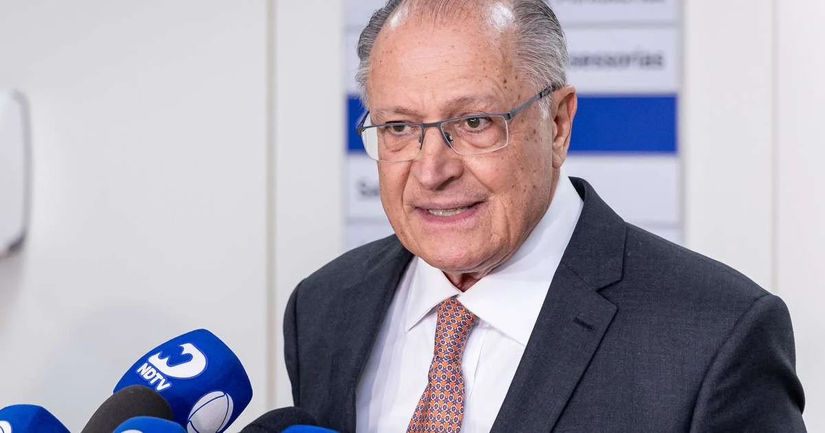 Alckmin admite 'reserva' e foco do governo em negociação por 'tarifaço' com os EUA