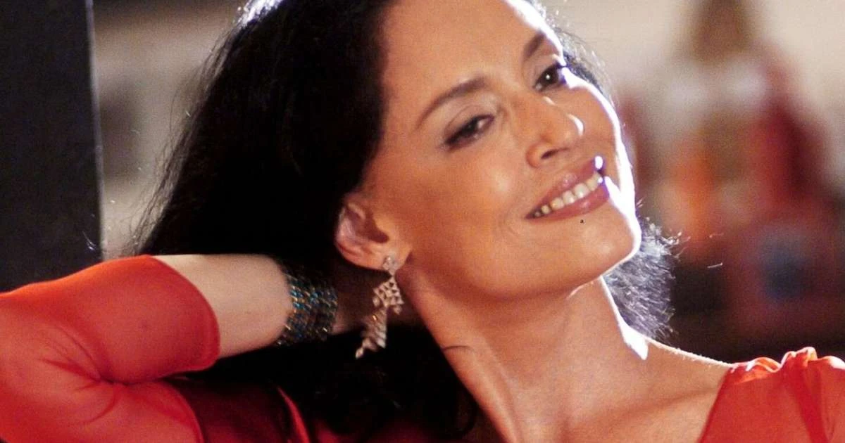 De namoro com Caetano Veloso a Robert Redford: Sônia Braga completa 75 anos com relações curiosas, polêmica com Betty Faria e legado histórico