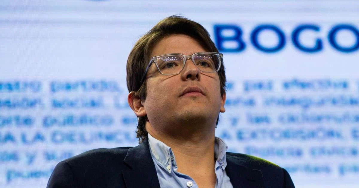 Morre Miguel Uribe, senador e pré-candidato que sofreu atentado na Colômbia