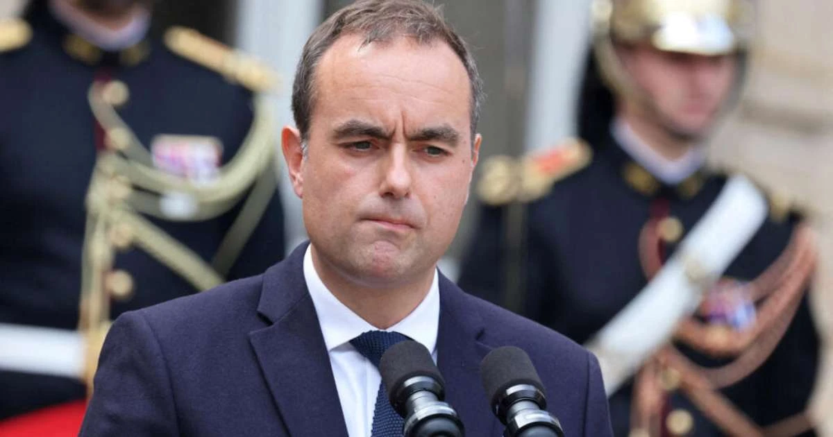 Primeiro-ministro francês anuncia fim de privilégios vitalícios de ex-chefes de governo