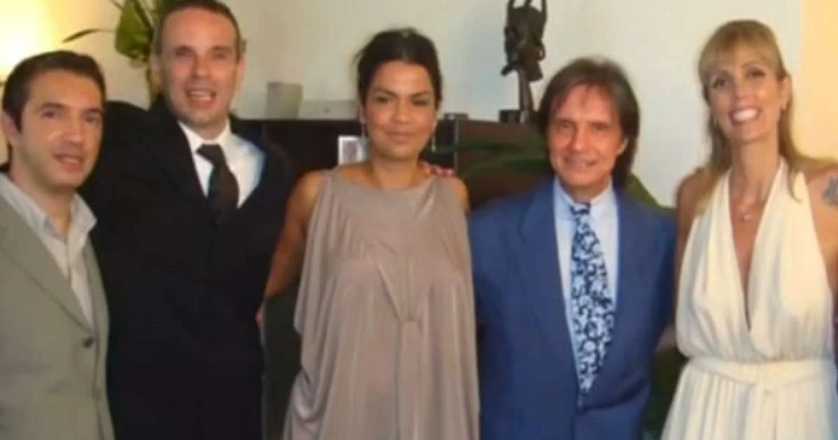 Roberto Carlos mostra os filhos: 2 morreram, 1 foi reconhecido por DNA e outra vive fora