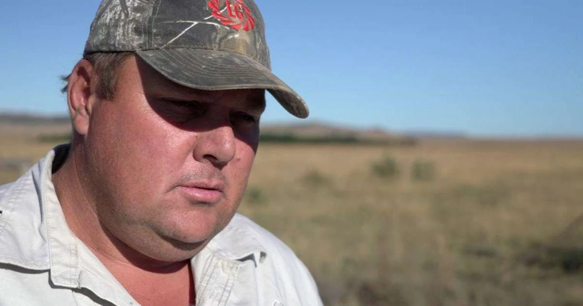 A estrada sul-africana identificada incorretamente como 'cemitério' por Trump