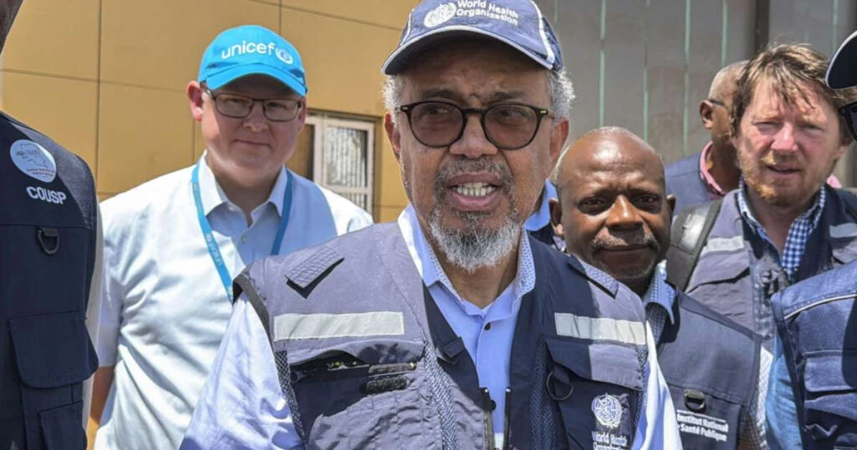 Diretor-geral da OMS pede mobilização contra o Ebola ao visitar epicentro da epidemia na RDC