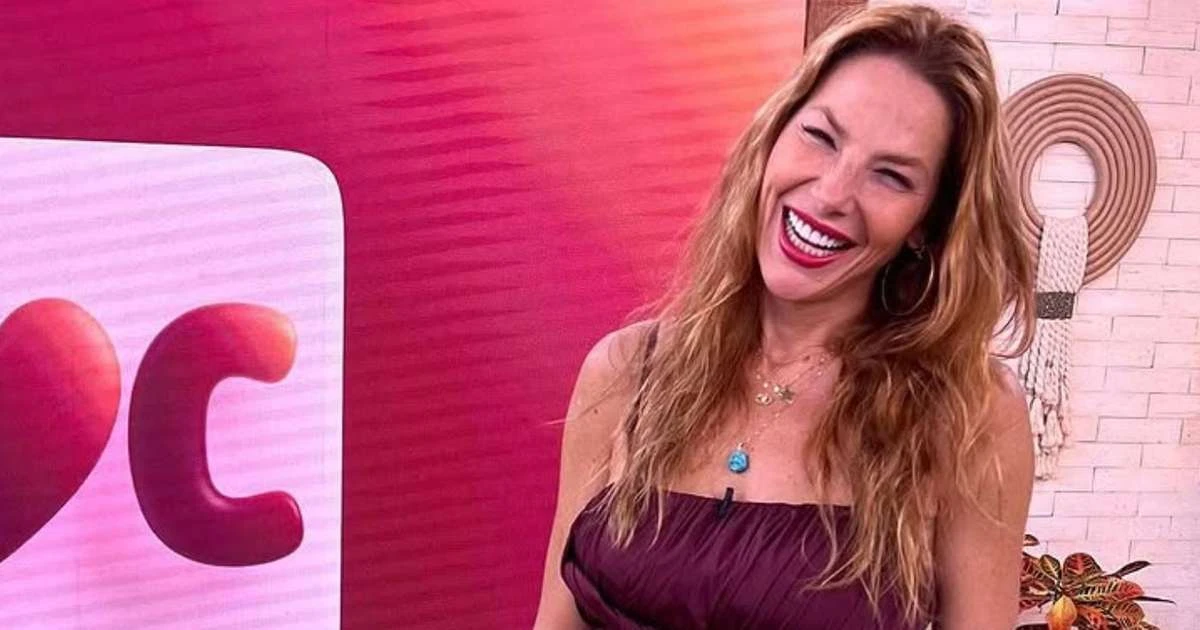 Repórter do 'Mais Você', Luiza Zveiter abre o jogo sobre emagrecimento e bariátrica após pesar 136 kg: 'Tenho cicatrizes, estrias, celulite'