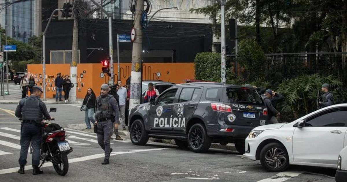 Furtos, assaltos, tiros: ação de motoqueiros aterroriza moradores de Pinheiros: 'Muito triste'