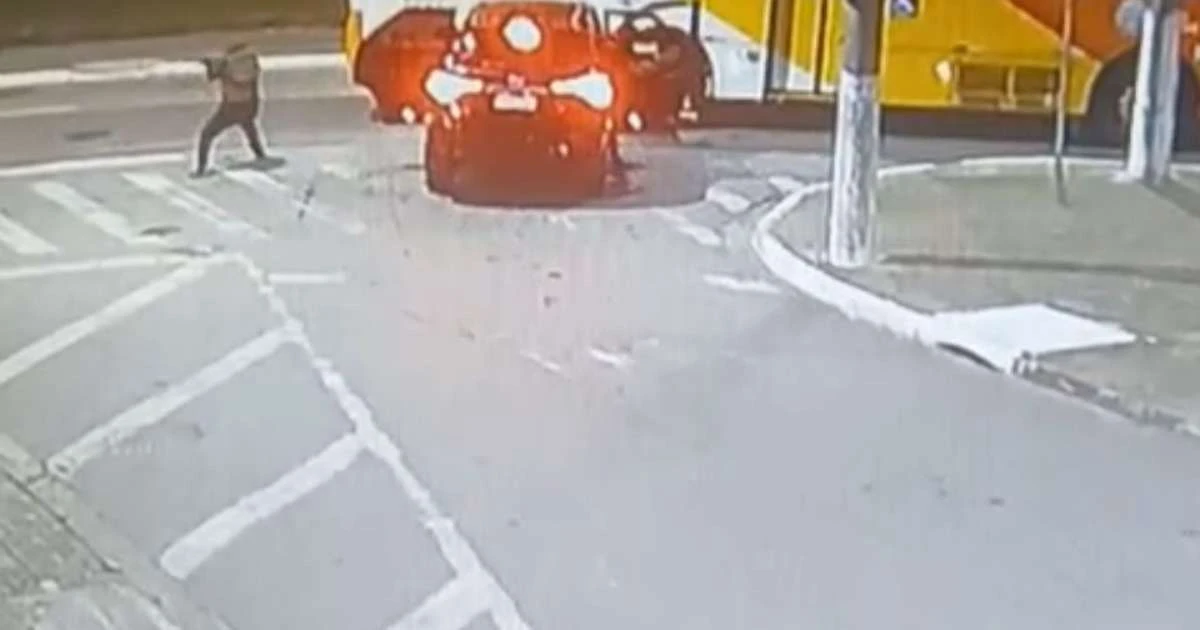 'Filme de terror', diz mulher que viu filha e neto serem baleados em perseguição que matou ex-delegado