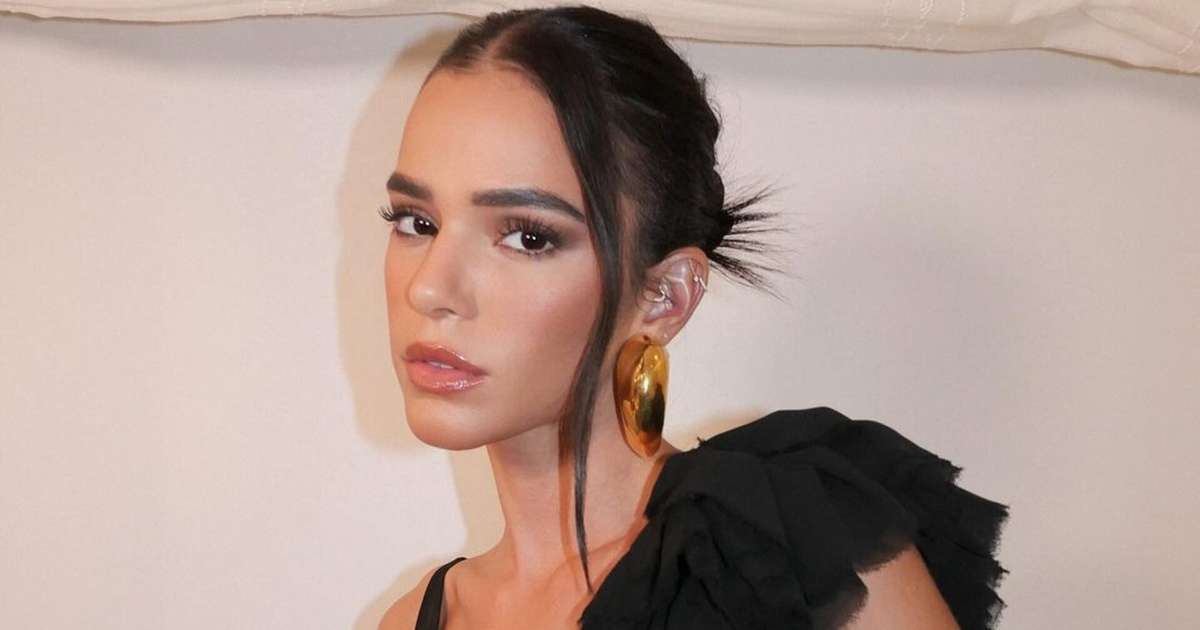 Bruna Marquezine surpreende fãs com pedido inusitado: 'Alguém?'