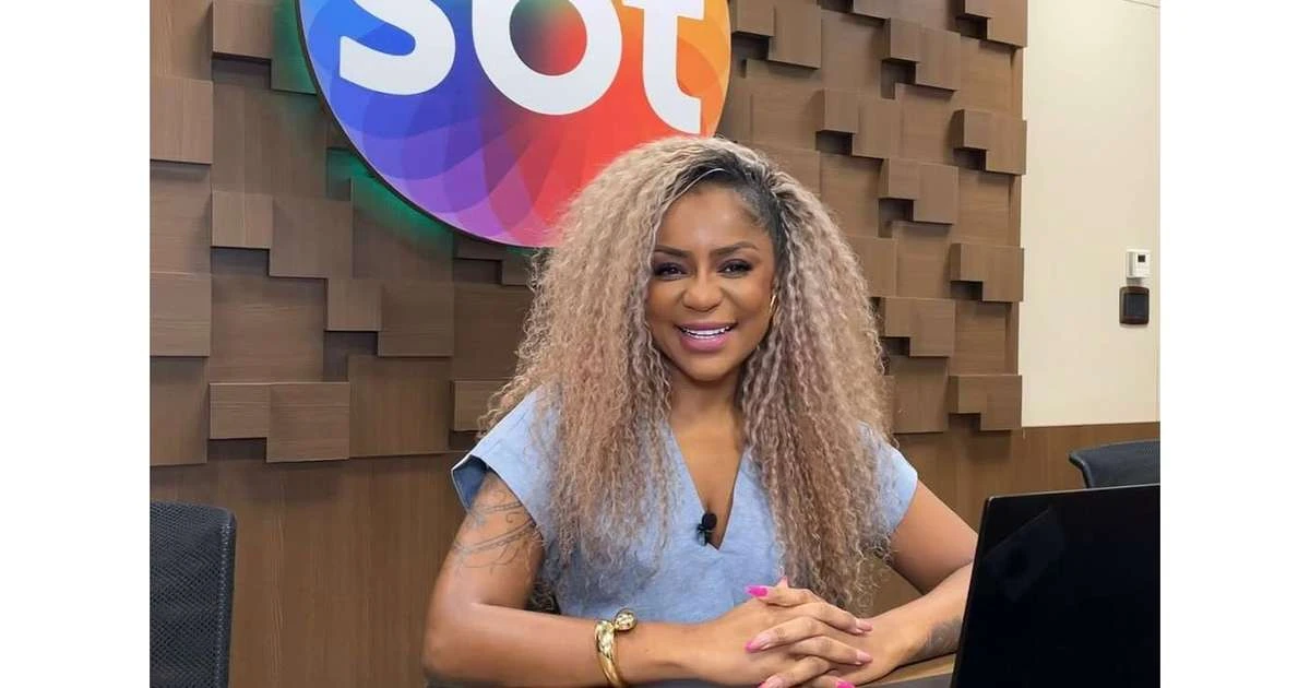 Insatisfeita e sentindo rejeição, Cariúcha procura direção do SBT para pedir demissão do 'Fofocalizando'. Entenda polêmica!