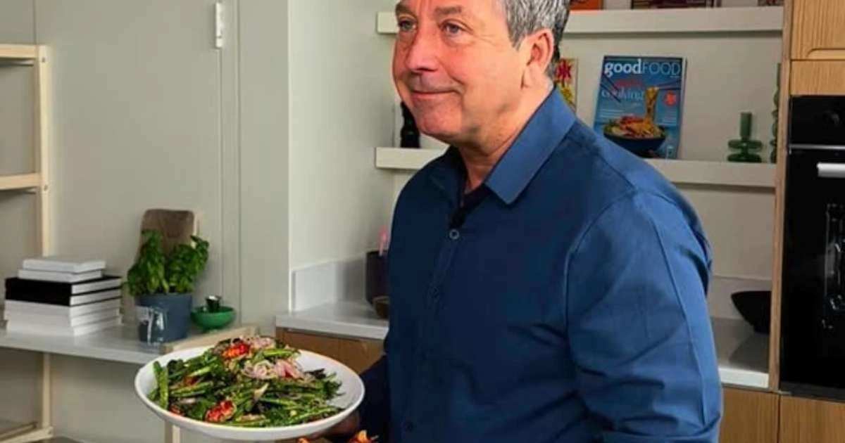 Dono do 'MasterChef' diz estar magoado com escândalos de má conduta de apresentadores