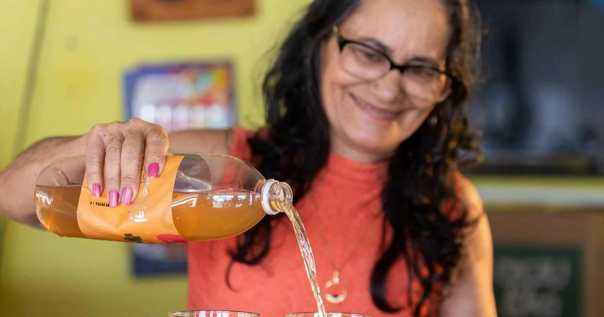 Empresa lança bebida mista alcoólica à base de mel de cacau