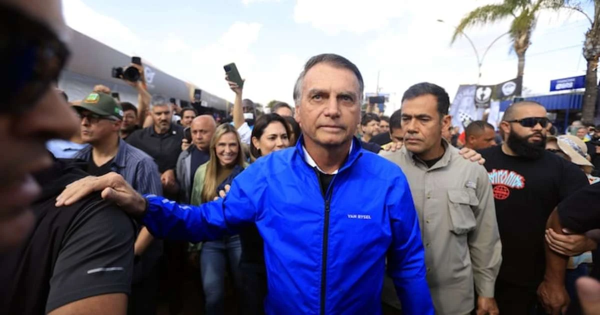 Prisão domiciliar, sem visitas e sem celular: Veja as novas medidas impostas a Bolsonaro por Moraes
