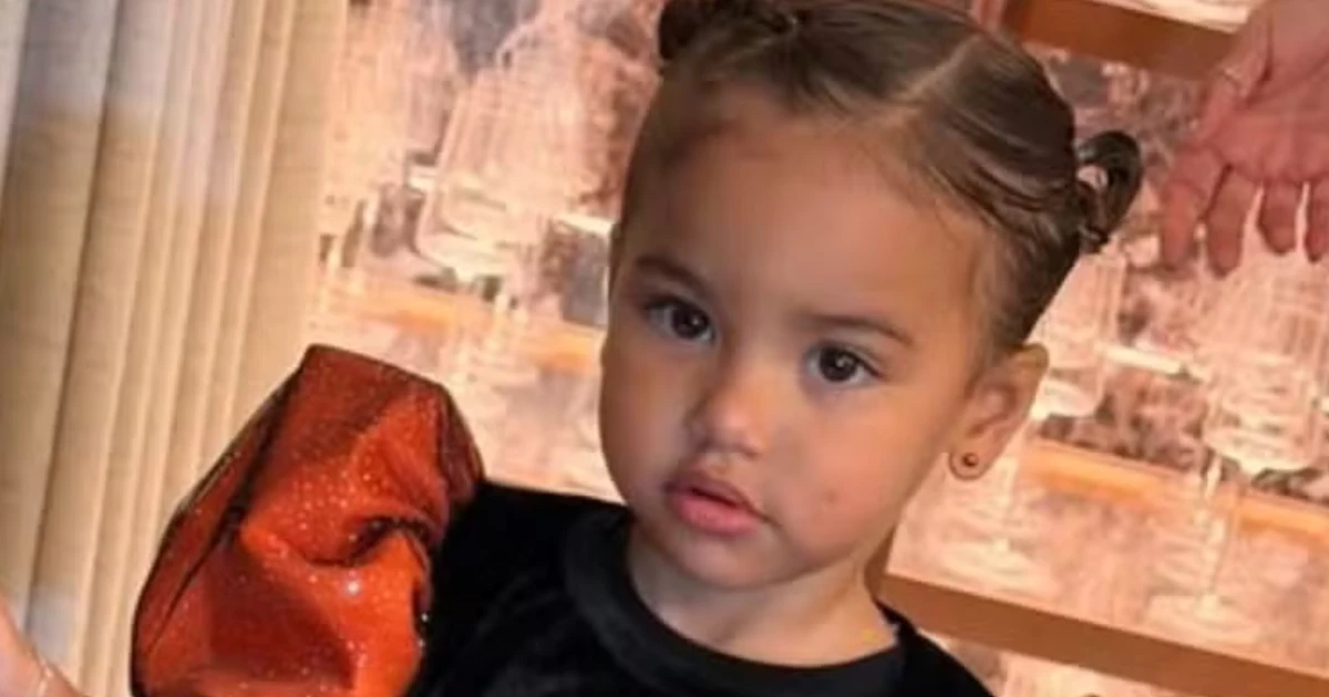 Fofura! Filha de Neymar e Bruna Biancardi, encanta com look para Halloween