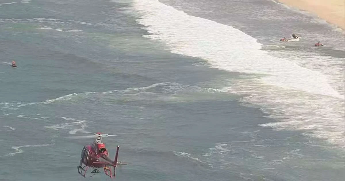 Criança desaparece no mar de Ipanema e corpo é encontrado após mais de 14 horas de buscas do Corpo de Bombeiros