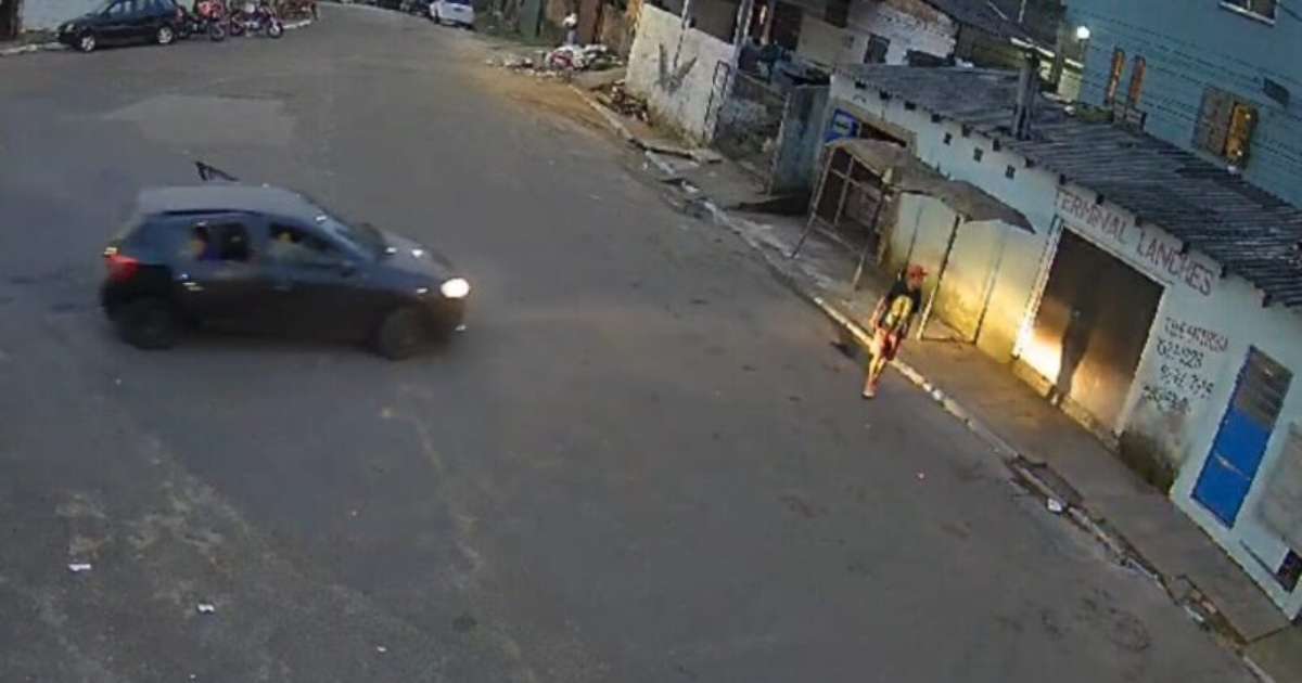 Vídeo: Câmera de segurança grava homem sendo executado com 15 tiros em Porto Alegre