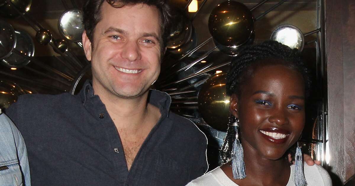 Lupita Nyong'o anuncia término de namoro em 'mensagem subliminar' para gato; entenda