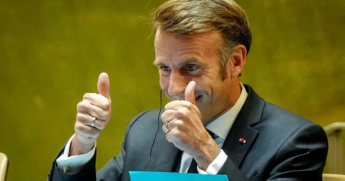 Macron é barrado pela polícia em NY para esperar comboio de Trump; veja vídeo