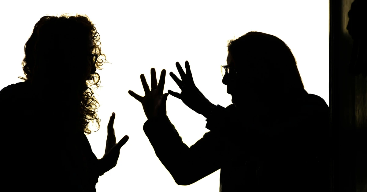 Pode isso? Mulher que enforcou a mãe é liberada pela polícia