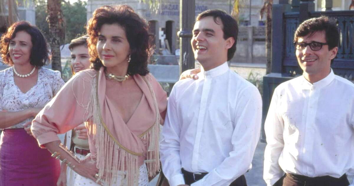 Tieta: Cássio Gabus Mendes celebra o retorno da novela de 1989