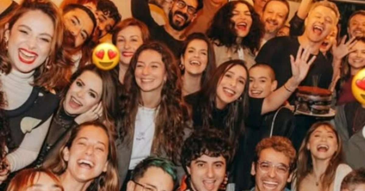 Sandy e namorado vão ao aniversário de Lucas Lima, ex da cantora; veja imagens