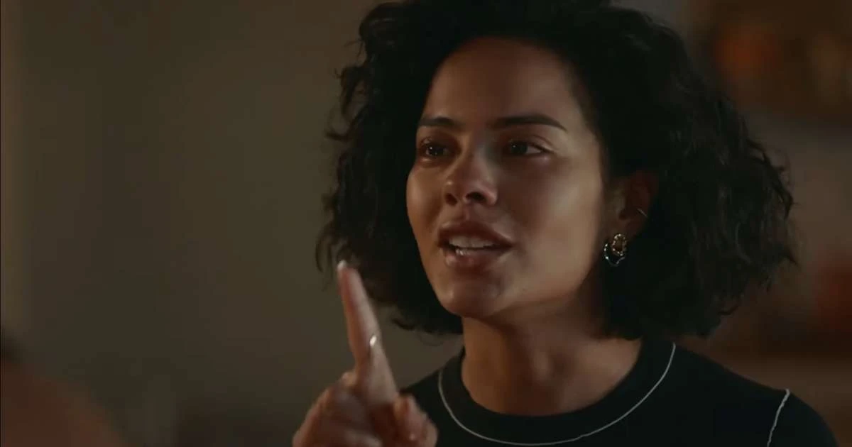 Vale Tudo: Não é a Fátima! Personagem arruma marido rico e humilha inimigo