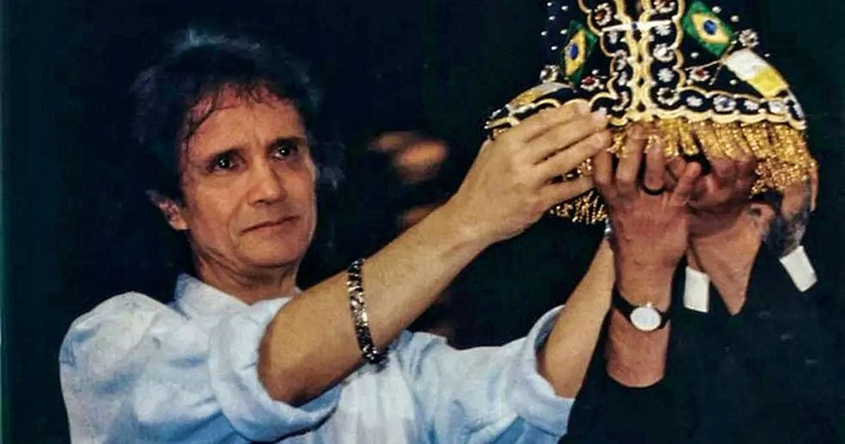 Roberto Carlos se apoia na fé para vencer: 'Quem tem fé em Deus não tem medo de nada'