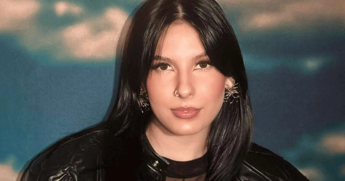 Ana Castela rebate críticas após aparecer sem maquiagem