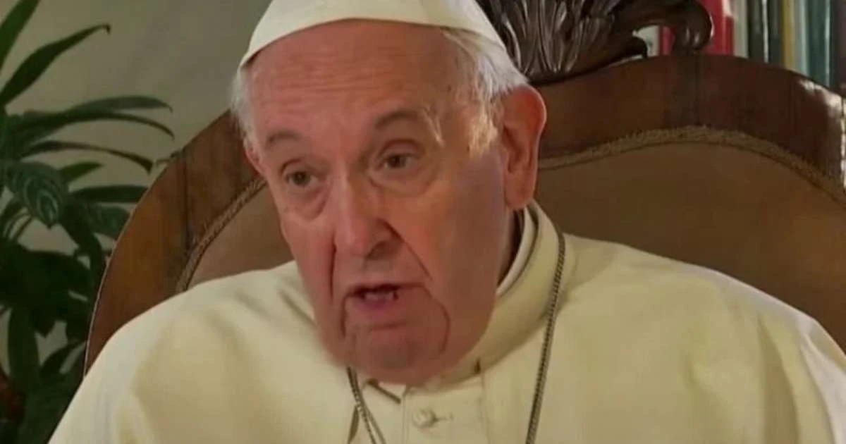Costureira das batinas de Papa Francisco revela resistência dele ao papado: 'Eu não quero'