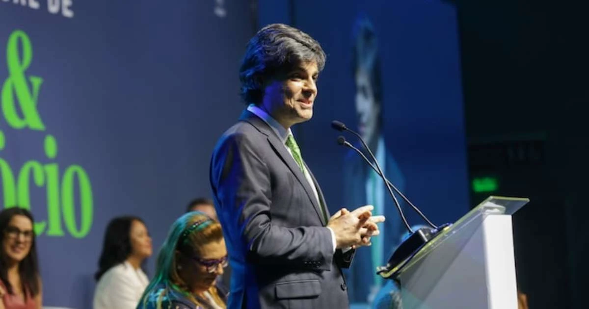 Moraes, ou qualquer pessoa, não sabe lidar com tanto poder e é arbitrário, diz presidente da OAB-SP