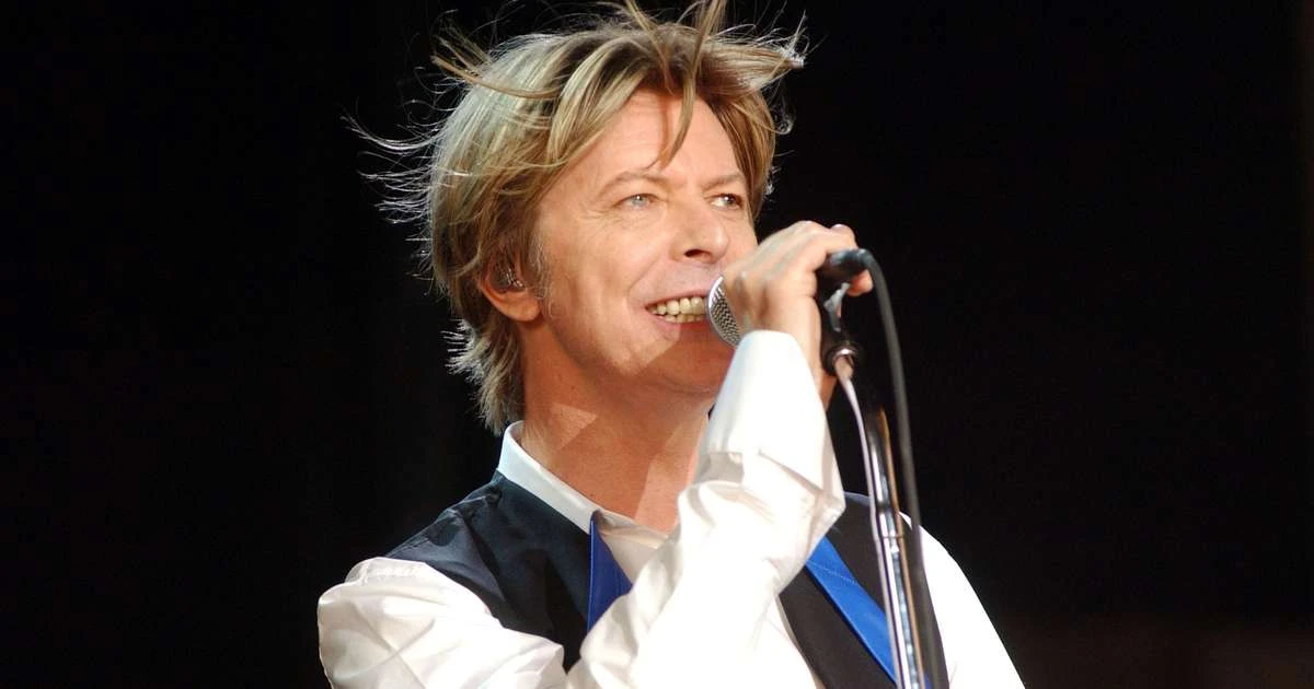 Novo livro apresenta fotos inéditas de David Bowie; confira