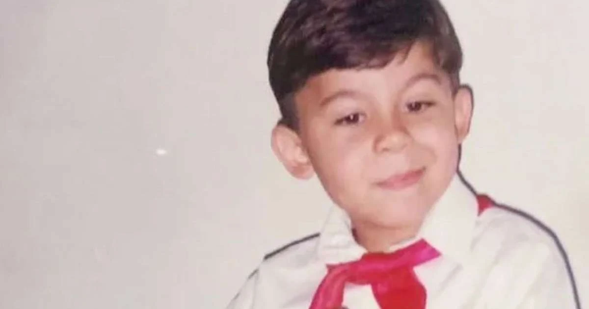 Reconhece esse 'mini-músico'? Hoje, ele é astro sertanejo e enfrenta disputa familiar na Justiça