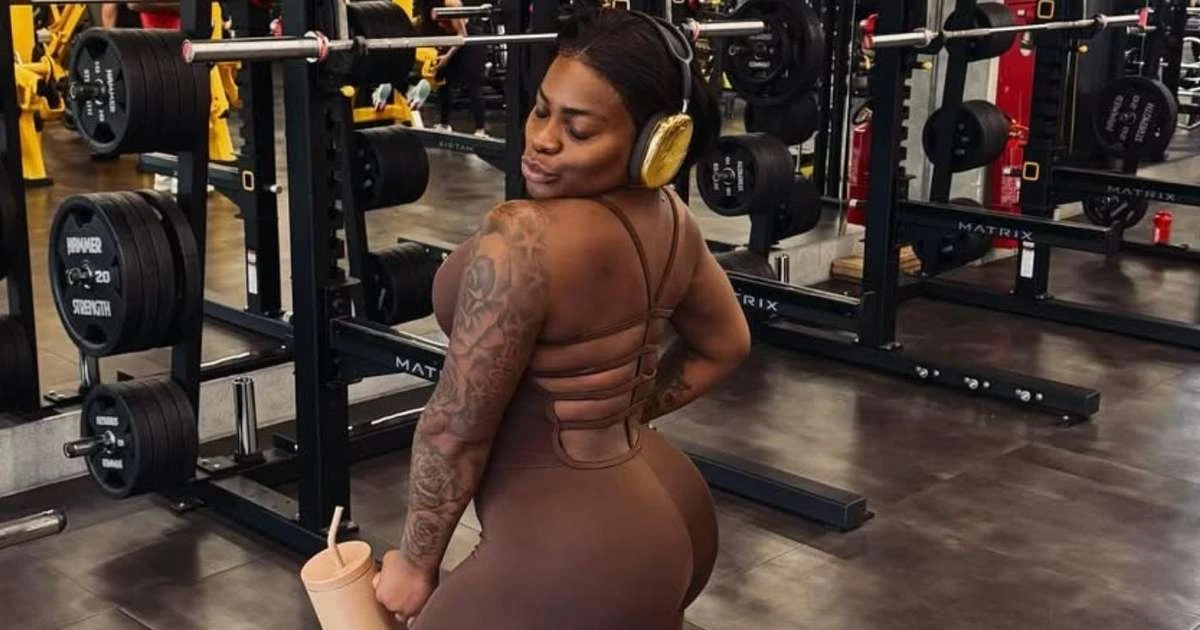 Antes e depois de Jojo Todynho: quase 90 kg mais magra, influenciadora mostra transformação do corpo na academia. 'Coragem e disposição'