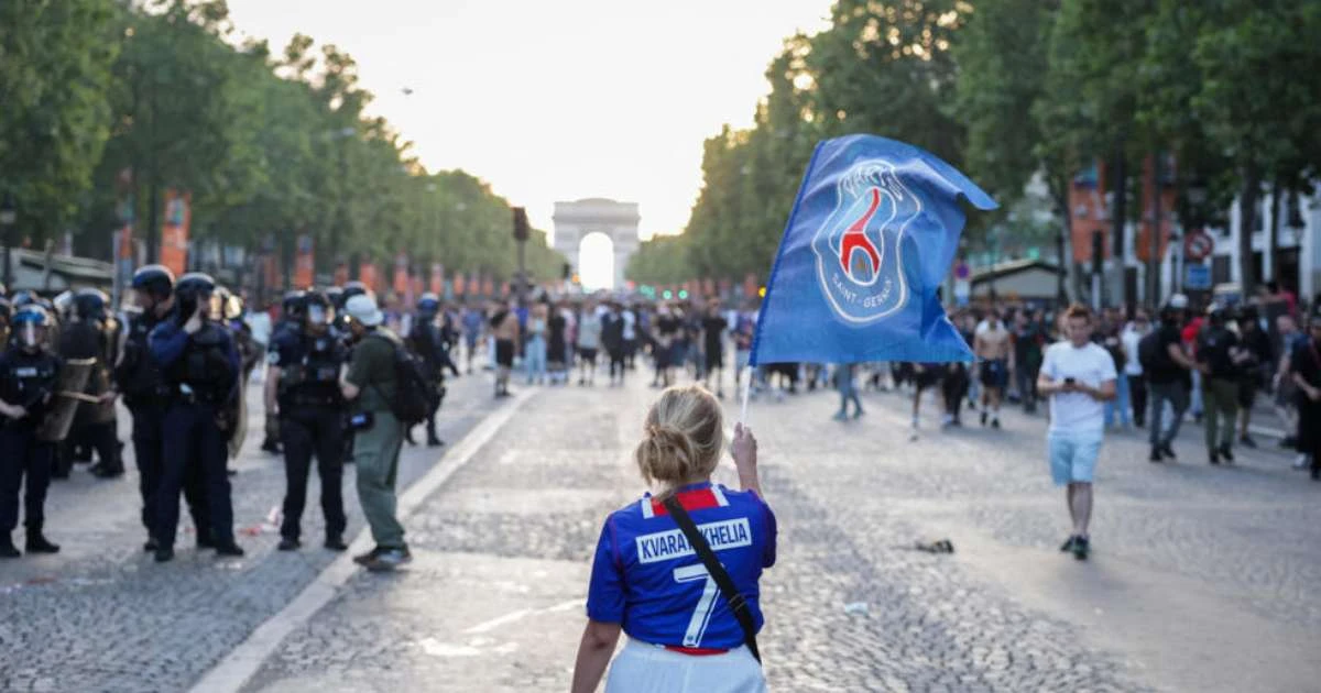 Festa da vitória do PSG na Liga dos Campeões termina confusão e quase 300 detidos em Paris