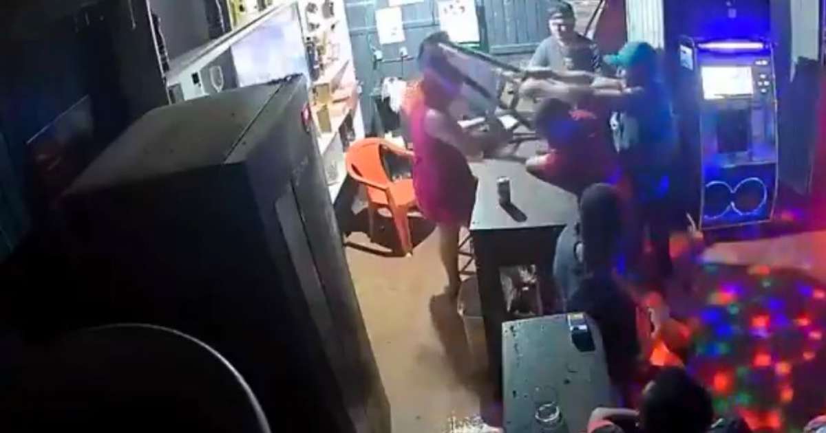 Funcionária é agredida com banco por cliente de bar no Mato Grosso