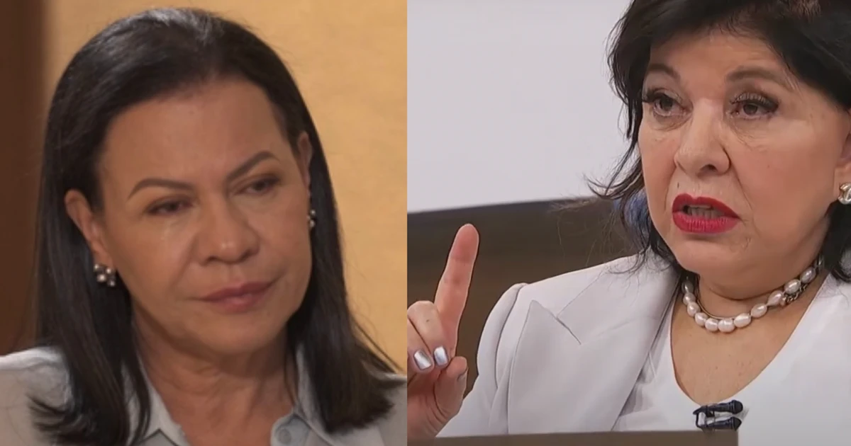'Só pensa em dinheiro': Roberta Miranda afirma que Ruth Moreira rejeitou flores enviadas após a morte de Marília Mendonça