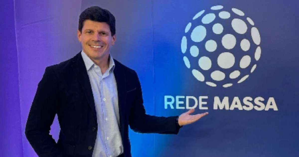 Apresentador estreia na TV do Ratinho menos de 1 mês após deixar o SBT
