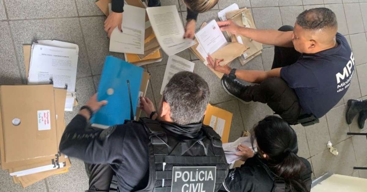 Polícia Civil indicia 15 pessoas por fraude em licitações destinadas a escolas municipais em Porto Alegre