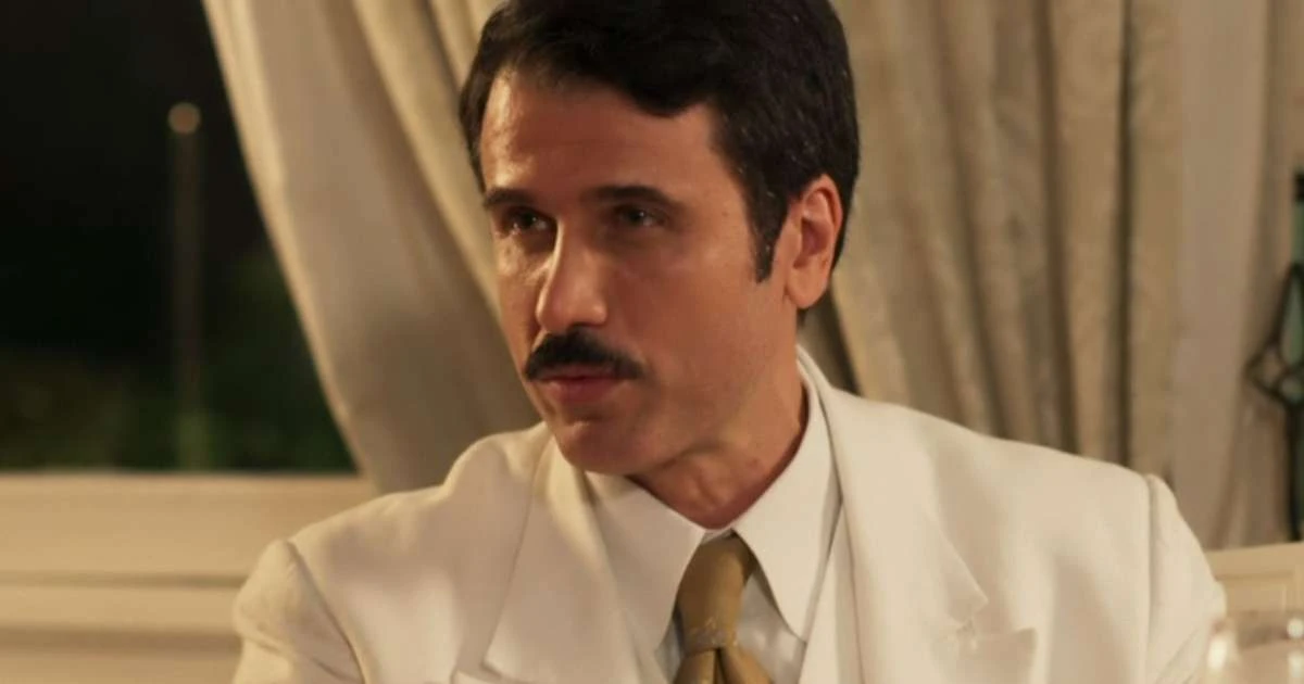Ernesto quase será linchado antes da cadeia em 'Eta Mundo Melhor'