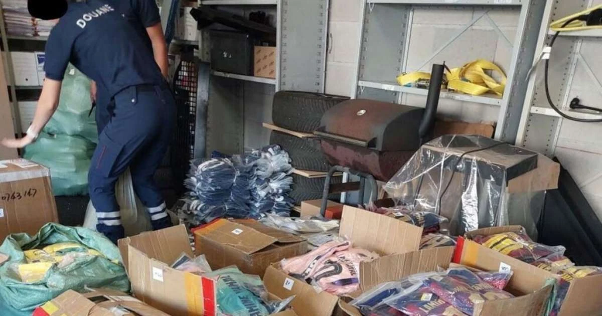 Camisas falsificadas de clubes de futebol ganham mercado europeu e camuflam crime organizado