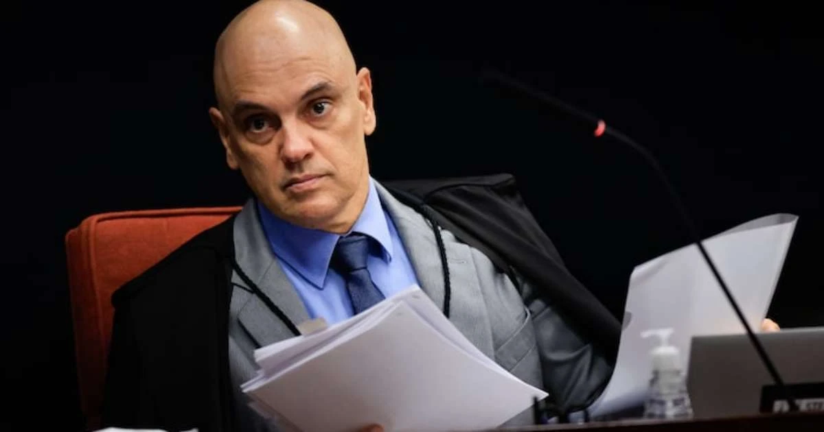 Moraes encaminha à PGR pedido do PT para reforçar policiamento no endereço de Bolsonaro