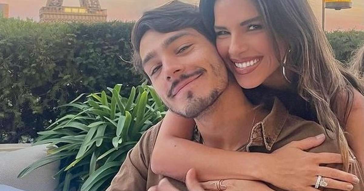 Mariana Rios abre o jogo sobre diferença de idade em namoro com herdeiro bilionário: 'São 11 anos'