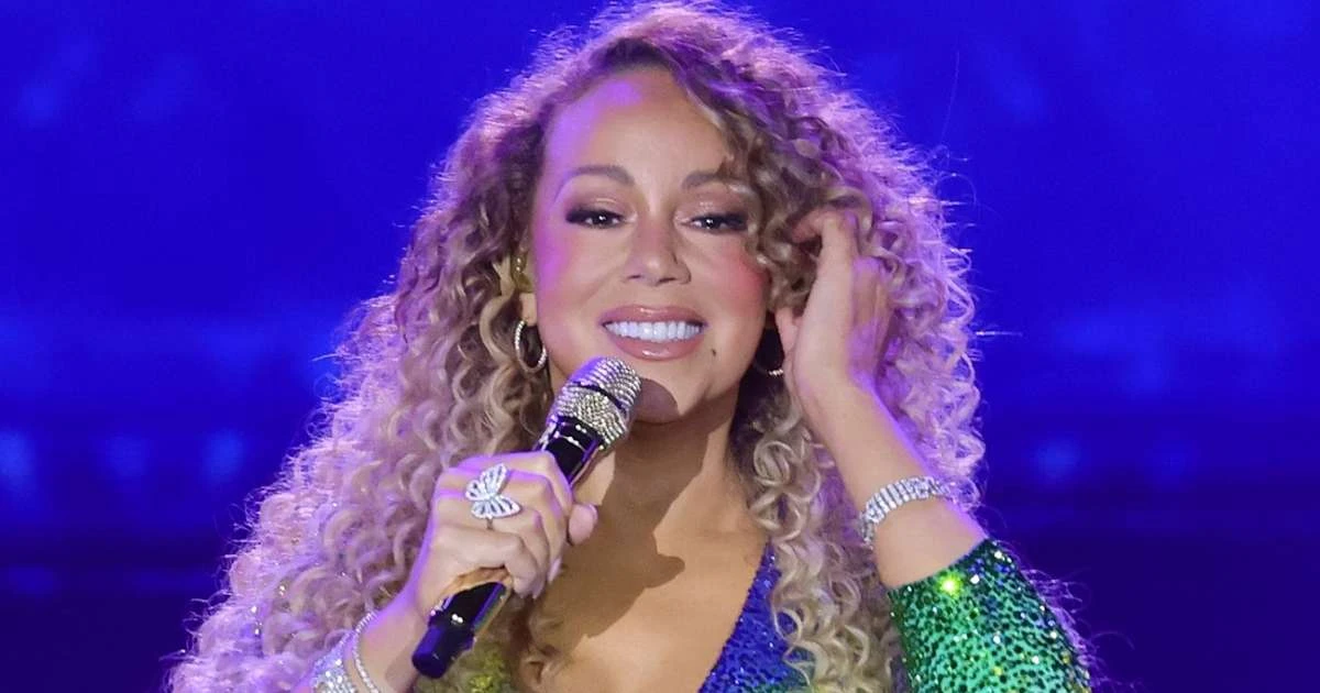 Mariah Carey no The Town: de cabelo cacheado, cantora homenageia Brasil em looks, causa na web com sumiços... e público se revolta com a Globo