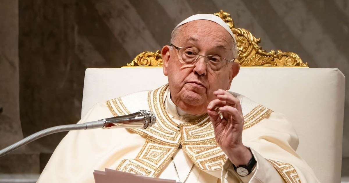 Papa Francisco sabe cozinhar e gosta de piadas sobre padres: 5 curiosidades surpreendentes do líder da Igreja Católica, internado há 7 dias