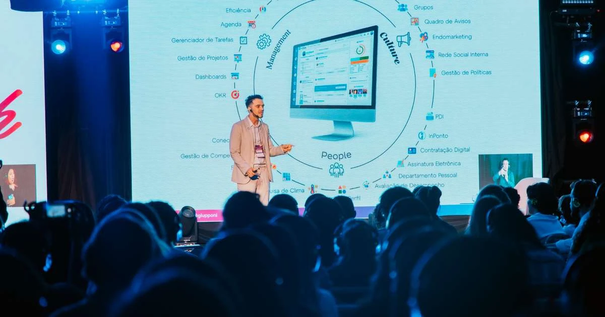 HRTech brasileira impacta 50 mil profissionais de RH em 2025